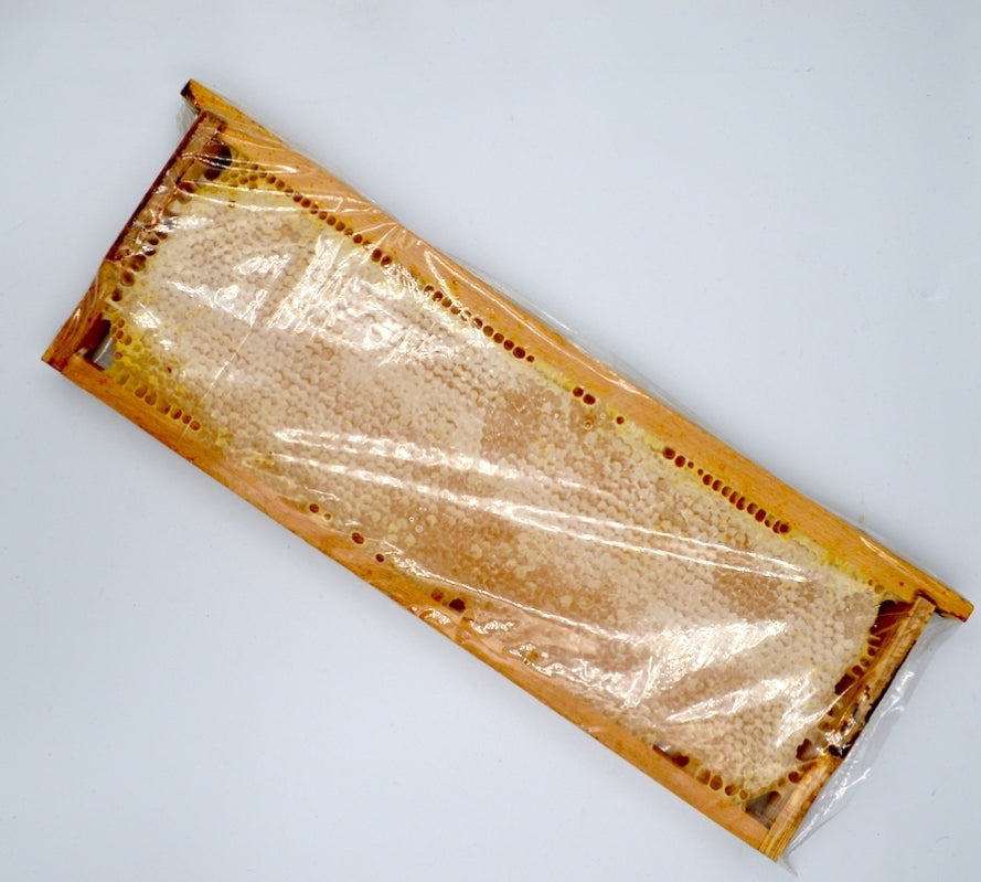 Zwischen 1,800 -2 kg Bio-Wabenhonig Toroslar Balı